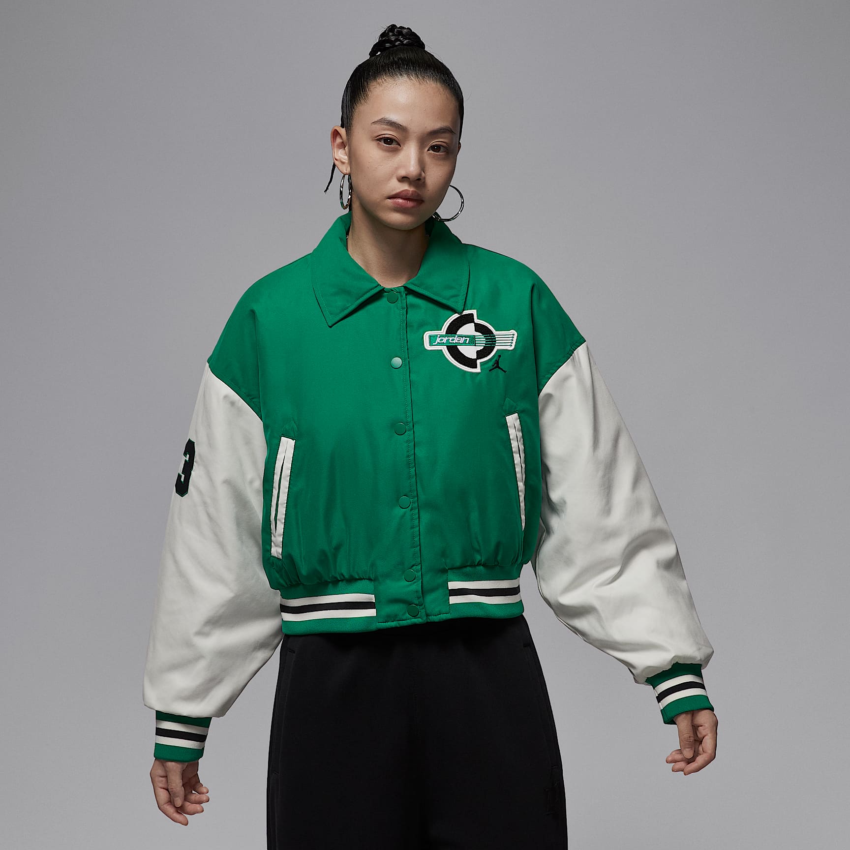 NIKE公式】ジョーダン ブルックリン ウィメンズ Therma-FIT バーシティ